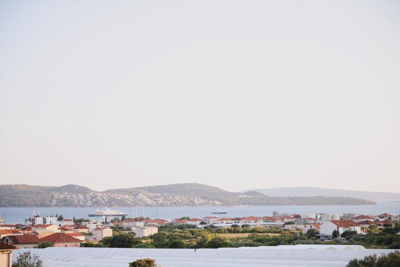 Apartment Blanka With A Beautiful View Of Trogir Kültér fotó