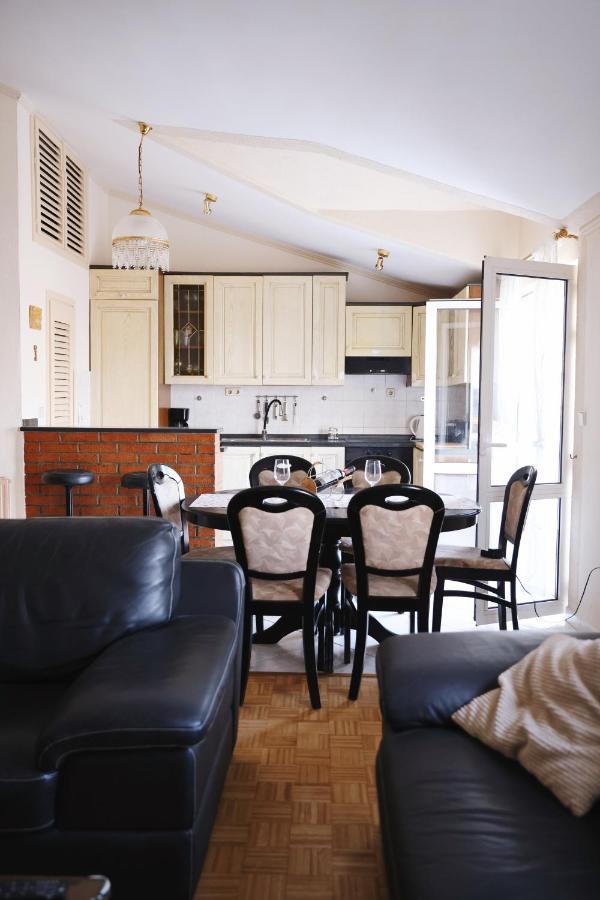Apartment Blanka With A Beautiful View Of Trogir Kültér fotó